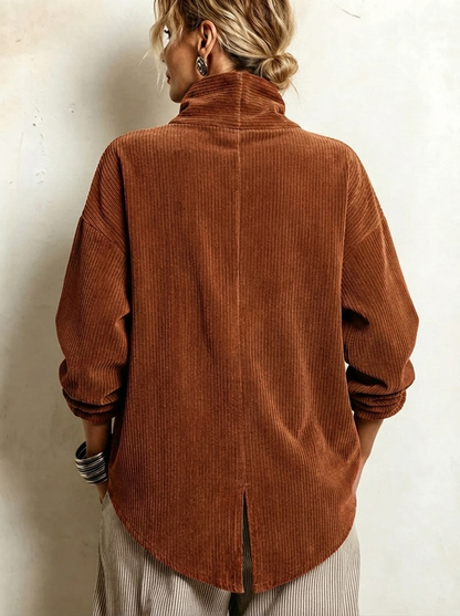 Greta | Top con Collo Avvolgente e Bottoni Diagonali